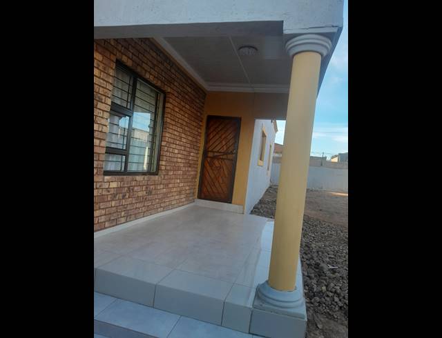 3 BEDROOM HOUSE FOR SALE IN NELLMAPIUS